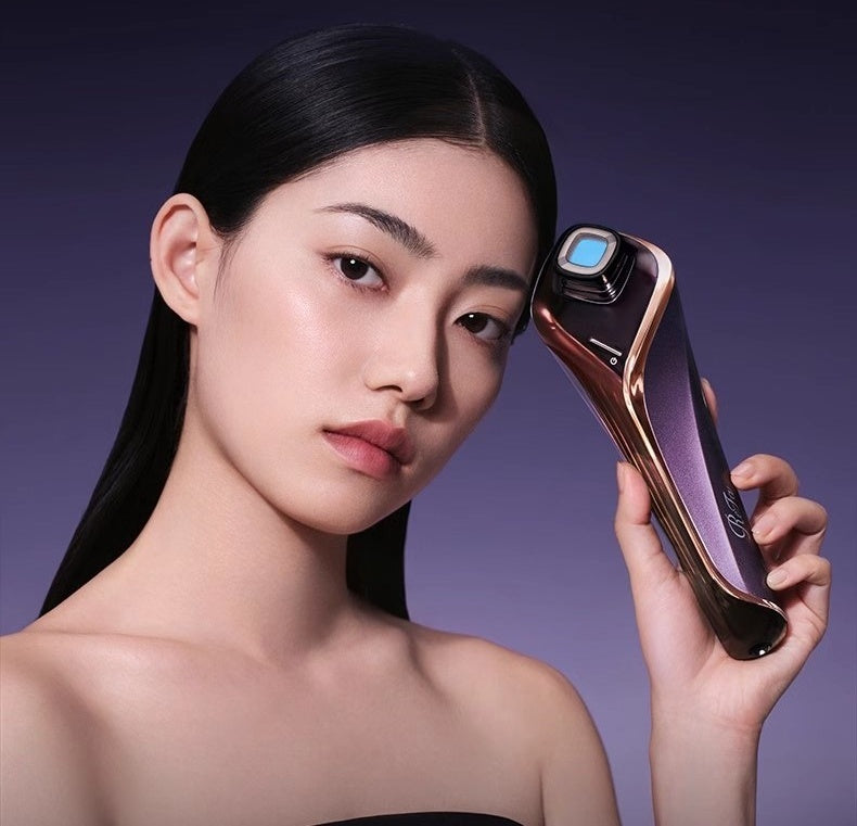 ReFa LED Scepter Beauty Device - myernk